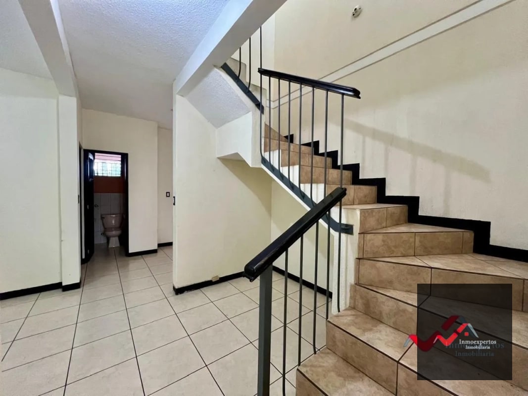 CASA EN VENTA SAN CRISTOBAL, ZONA 8 MIXCO - 1