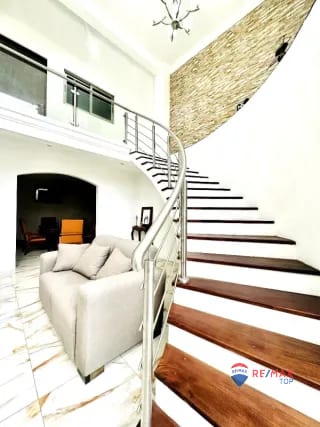 CASA EN VENTA EN RESIDENCIAL VISTAS DE FLORENCIA 4 DORMITORIOS / A 10 MIN. DE ANTIGUA GUATEMALA — Casa en Venta en San Miguel Milpas Altas, Sacatepéquez — miniatura 5 de 6