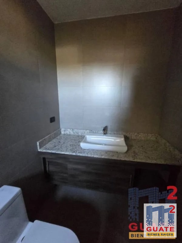 Casa en condominio en Venta, Carretera a El Salvador - 1