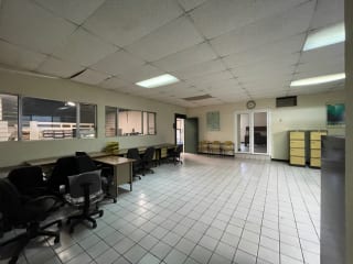 Bodega en alquiler | Villa Nueva | ¡Amplio espacio industrial con cuartos fríos y oficinas! — Bodega / Ofibodega en Alquiler en Villa Nueva, Guatemala, Ciudad — miniatura 7 de 11