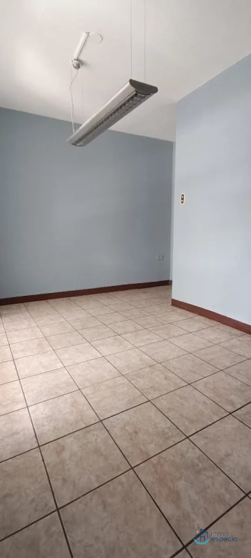 Edificio en Renta zona 10 — Edificio en Alquiler en Zona 10, Guatemala, Ciudad — foto 3 de 9