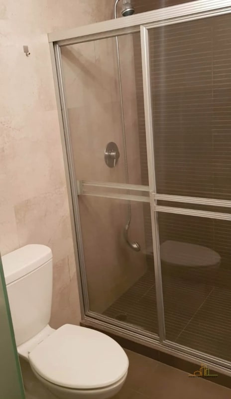 Apartamento amueblado en venta zona 10, cercano a los Próceres- - 1