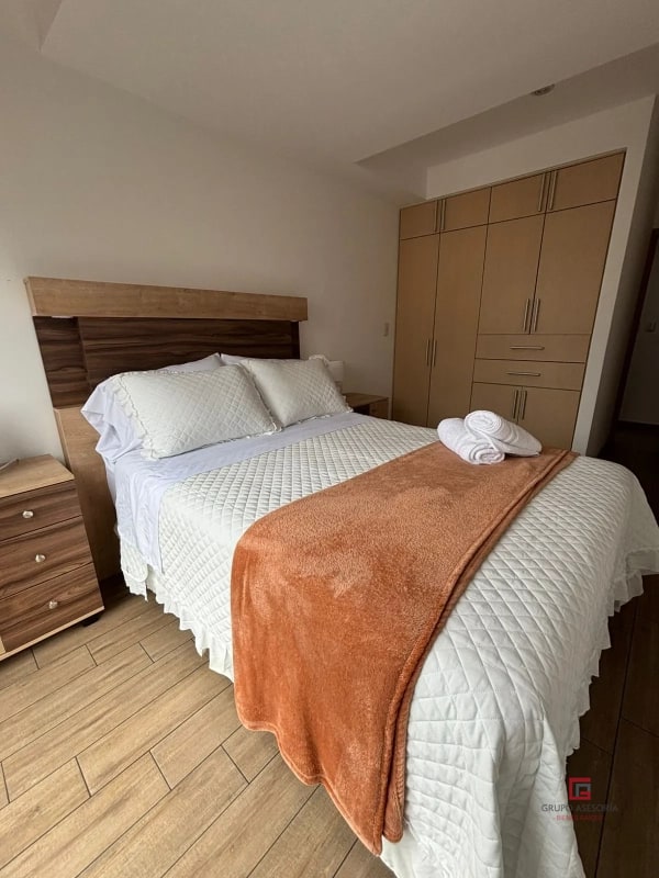 Lindo apartamento en renta en City Haus Zona 10 - 11
