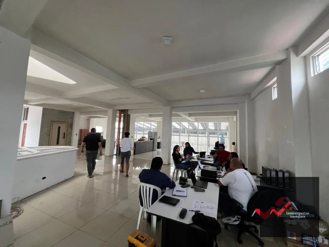 EDIFICIO EN RENTA CALZADA ROOSEVELT, ZONA 1 MIXCO - 1