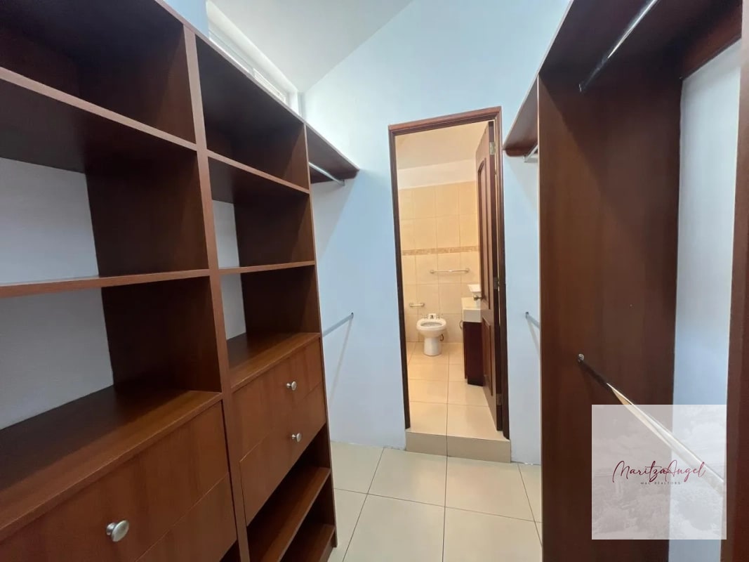 CASA EN VENTA EN LOS DIAMANTES CARRETERA A EL SALVADOR - 2
