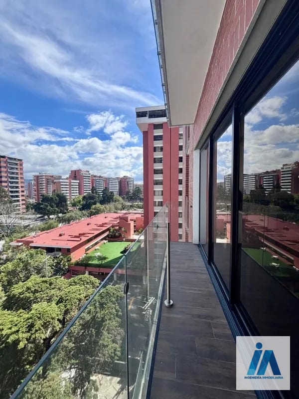 ALQUILER / VENTA - Casa Clara Z.10 — Apartamento en Alquiler en Casa Clara, Zona 10, Guatemala, Ciudad — foto 11 de 13