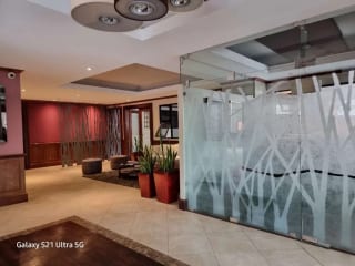 Altos de Santa Clara, Z. 10 Apartamento en renta — Apartamento en Alquiler en Altos de Santa Clara, Zona 10, Guatemala, Ciudad — miniatura 2 de 12
