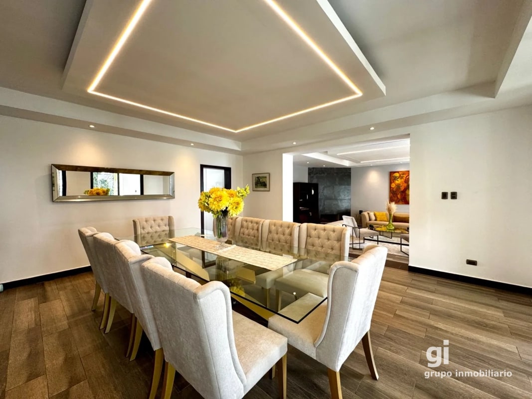 Casa en venta en Santa Rosalía con excelente distribución, jardín y pozo propio - 11
