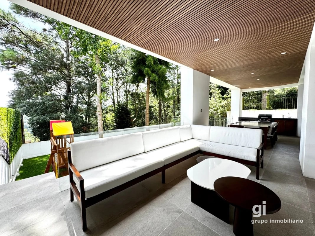 Casa en venta en Santa Rosalía con excelente distribución, jardín y pozo propio - 12
