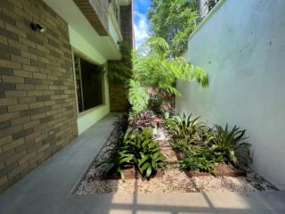 CASA RENTA ZONA 10,  OAKLAND , 4    DESNIVELES, 3 DORMITORIOS  , CONDOMINIO PRIVADO  CON GARITA.   $2,500 + IVA  — Casa en Alquiler en Zona 10, Guatemala, Ciudad — miniatura 9 de 17