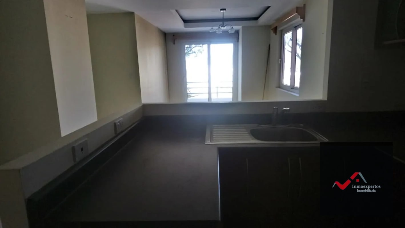 APARTAMENTO EN VENTA ZONA 7 JARDINES DE LA FLORESTA I - 11