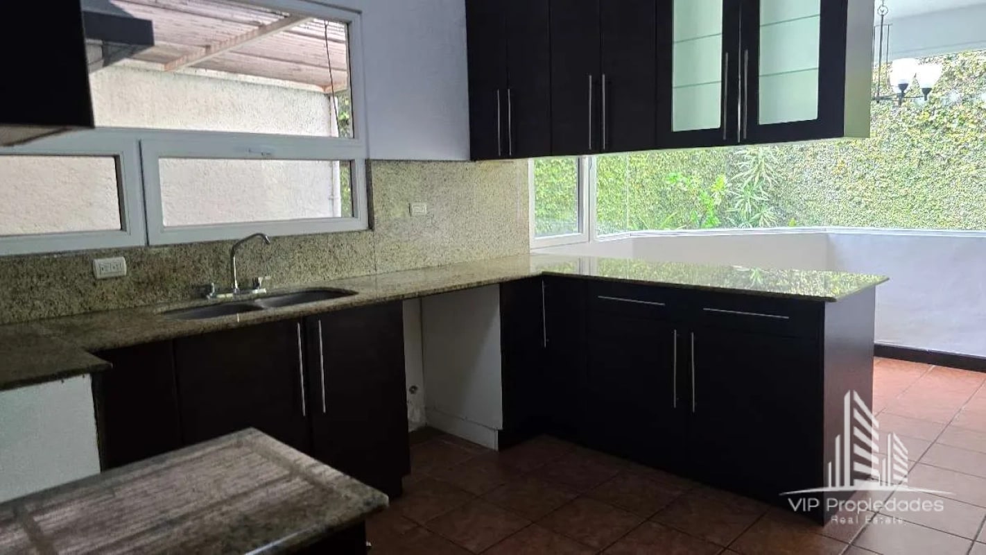 Casa en alquiler Km. 13 CAES - 12