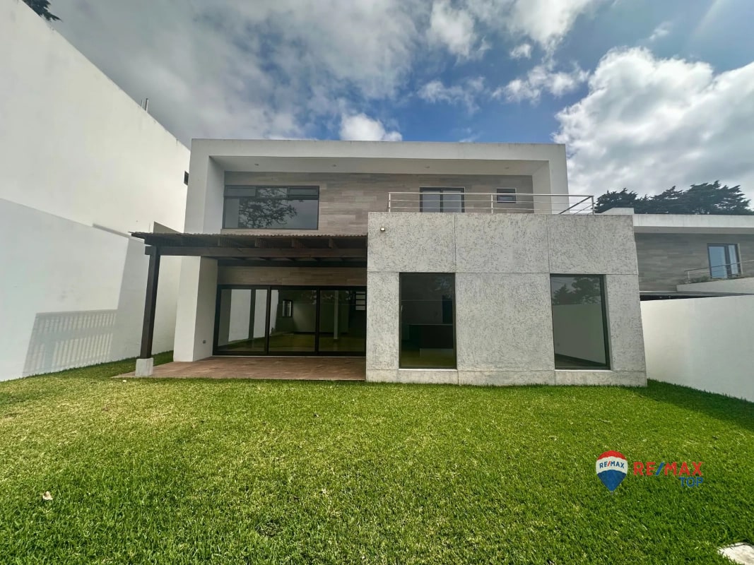 CASA MODERNA, COND. PORTAL VERDE 3 DORMITORIOS / STA. CATARINA PINULA - 9