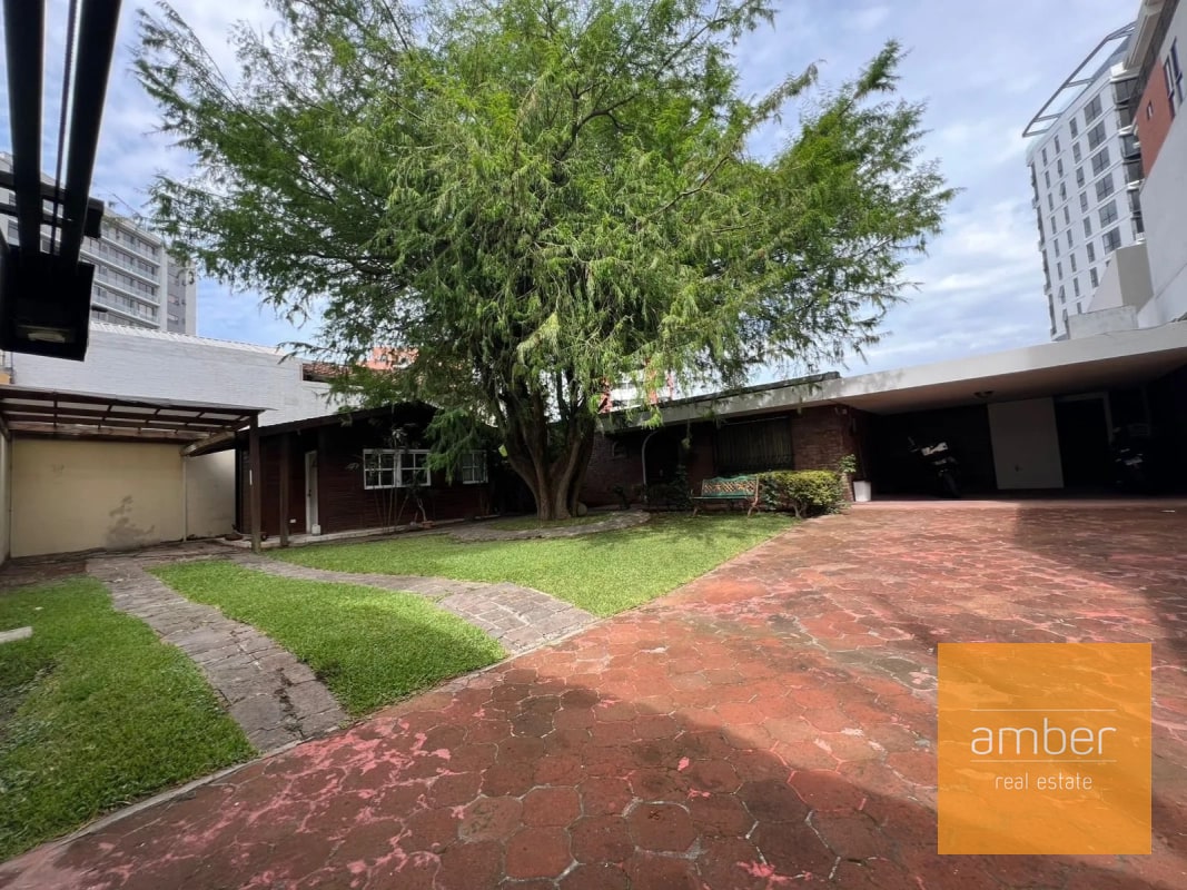 Casa en Zona 13, para remodelar o demoler - 11