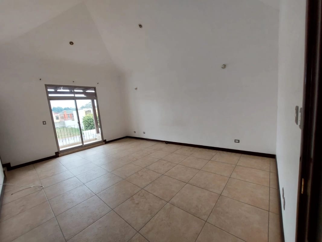 Casa para estrenar en Diamantes Km 16.5 caes — Casa en Venta en Carretera a El Salvador, Guatemala, Ciudad — foto 11 de 16