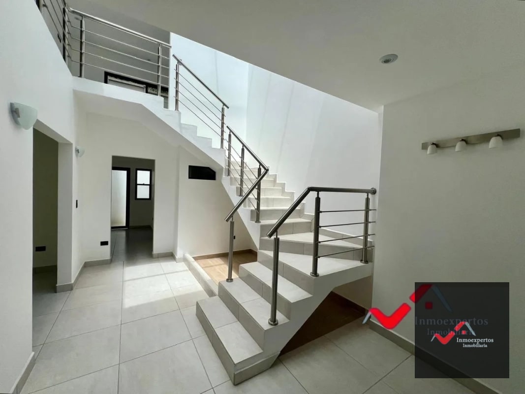 CASA EN VENTA ZONA 16 CARRETERA CRISTO REY PIEDRA PARADA, A 3 MINUTOS DE EL PULTE Y A UN COSTADO DE APARTAMENTOS NAGANO - 14
