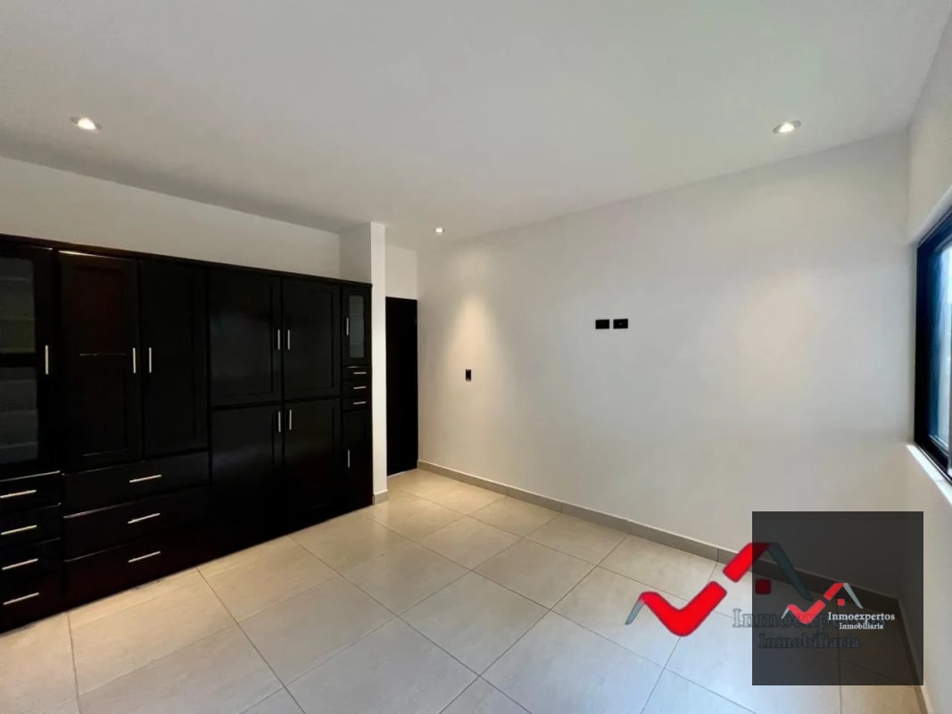 CASA EN VENTA ZONA 16 CARRETERA CRISTO REY PIEDRA PARADA, A 3 MINUTOS DE EL PULTE Y A UN COSTADO DE APARTAMENTOS NAGANO - 11