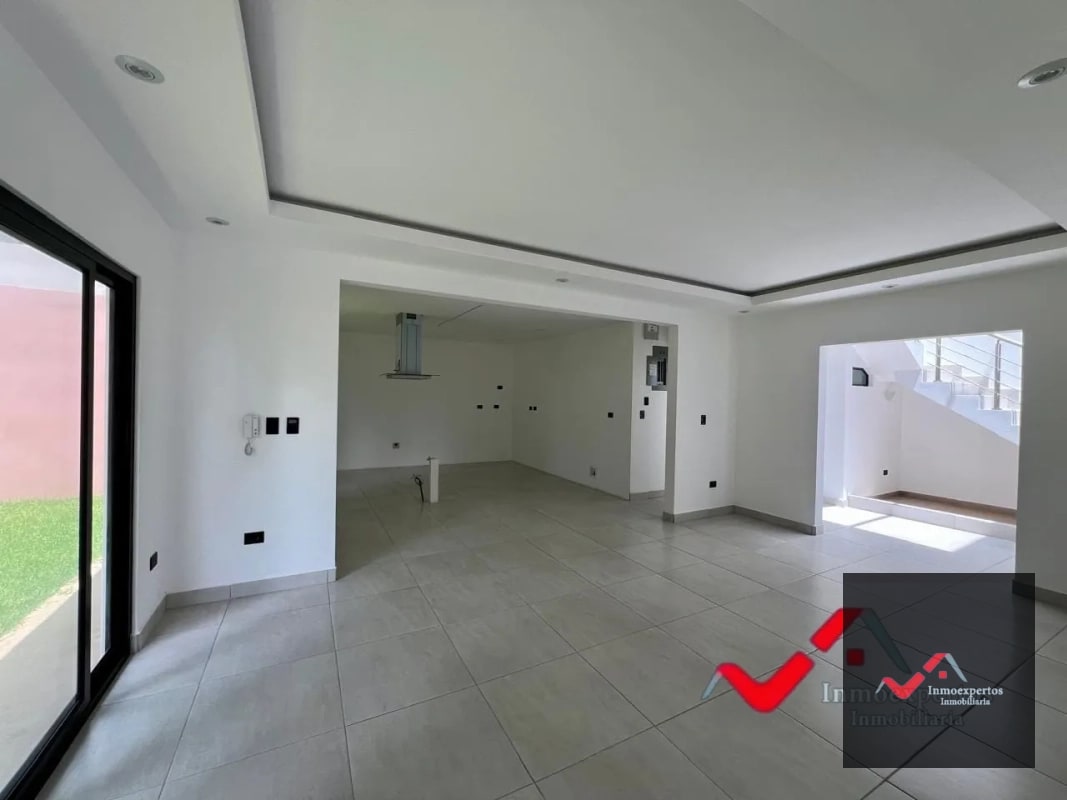CASA EN VENTA ZONA 16 CARRETERA CRISTO REY PIEDRA PARADA, A 3 MINUTOS DE EL PULTE Y A UN COSTADO DE APARTAMENTOS NAGANO - 10