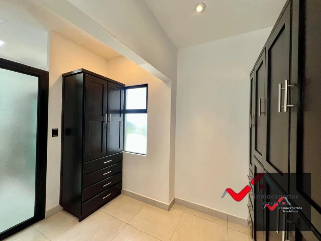 CASA EN VENTA ZONA 16 CARRETERA CRISTO REY PIEDRA PARADA, A 3 MINUTOS DE EL PULTE Y A UN COSTADO DE APARTAMENTOS NAGANO - 4