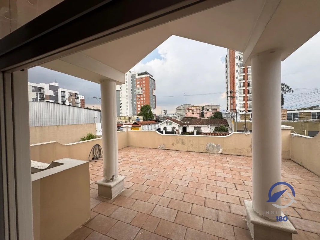 Casa en venta en Colonia Santa Elisa, zona 12, Ciudad de Guatemala - 1