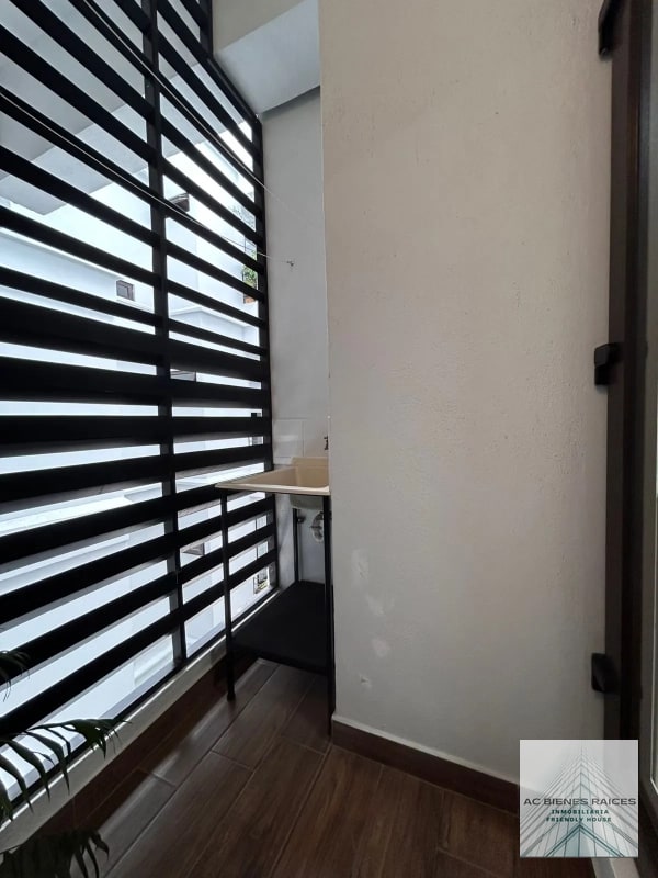 RENTA /VENTA APARTAMENTO BALMES ZONA 11 - 11