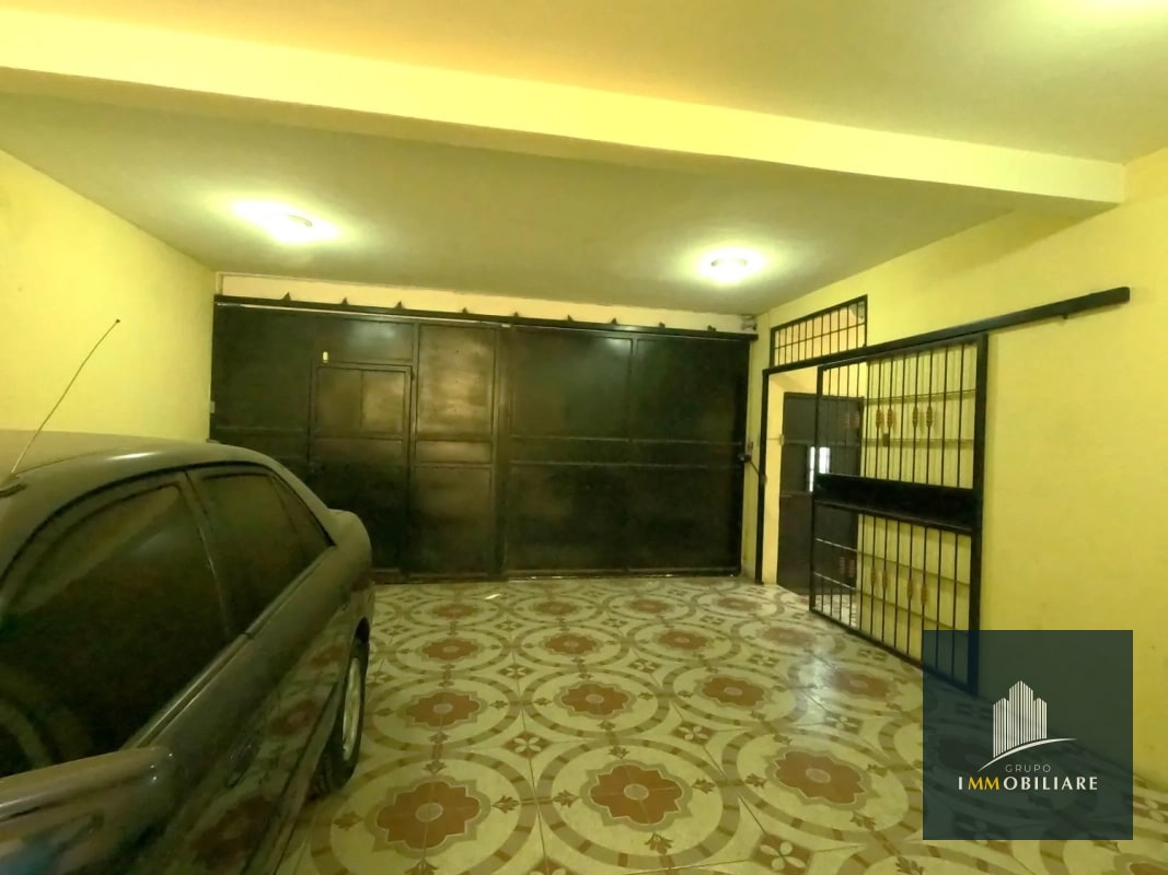 Casa en venta en zona 11 Colonia Roosevelt, Cerca del CUM - 1
