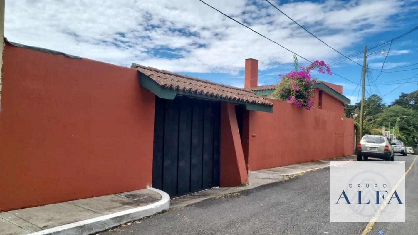 CASA EN VENTA LOMAS DE SAN RAFAEL KM 16 CAES. U$565,000.00 negociable - 9
