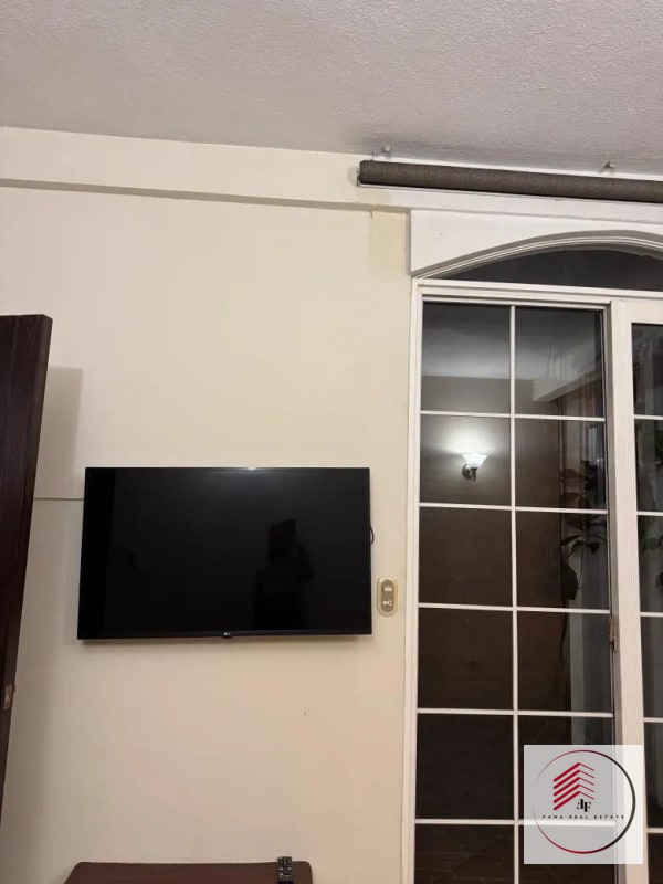 RENTA DE céntrico apartamento de una habitación en zona 10 a una cuadra de Okland Mall diagonal 6 — Apartamento en Alquiler en Zona 10, Guatemala, Ciudad — foto 13 de 15