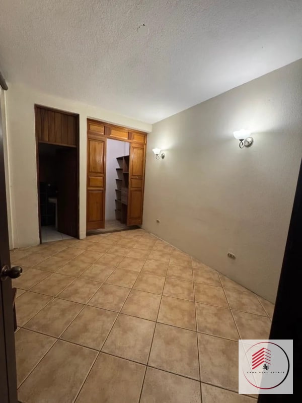 RENTA DE céntrico apartamento de una habitación en zona 10 a una cuadra de Okland Mall diagonal 6 — Apartamento en Alquiler en Zona 10, Guatemala, Ciudad — foto 11 de 15