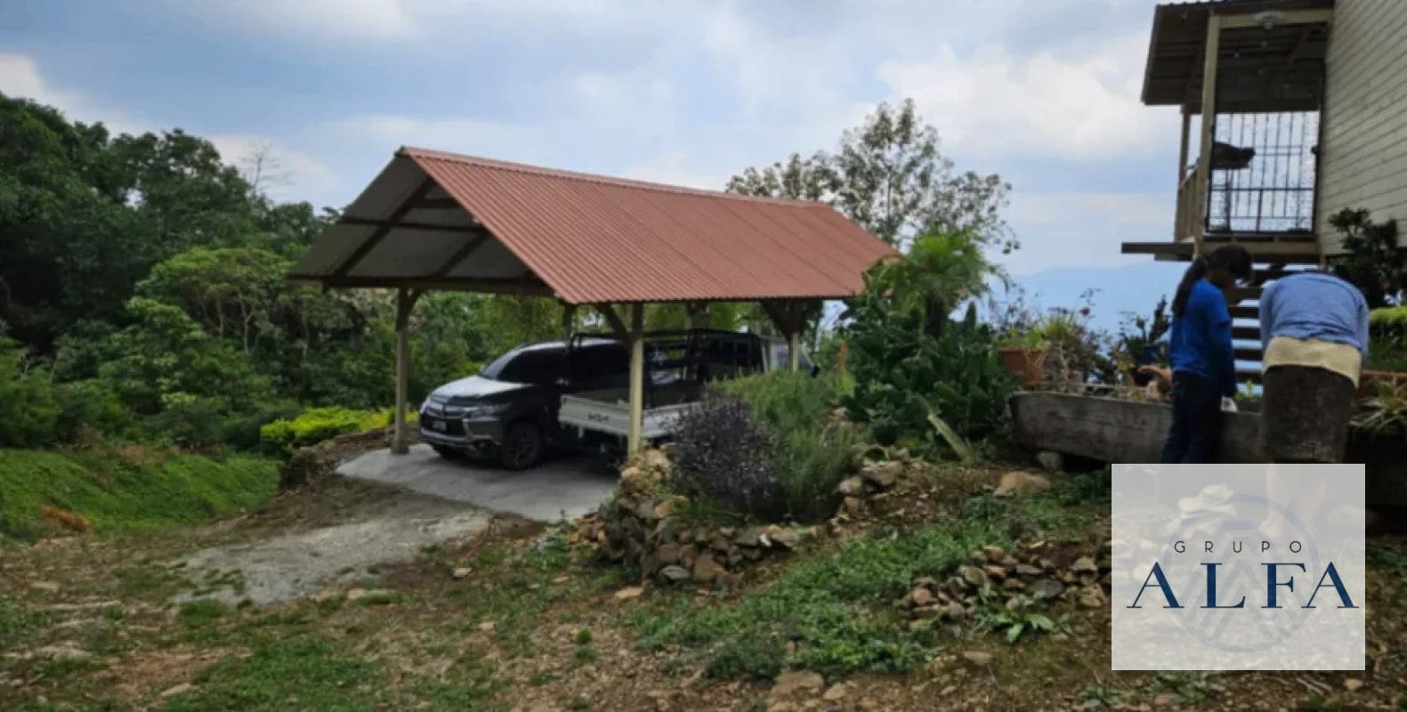 20 MANZANAS CON CASA DE CAMPO PARA RECREACION O INVERSIÓN - 2