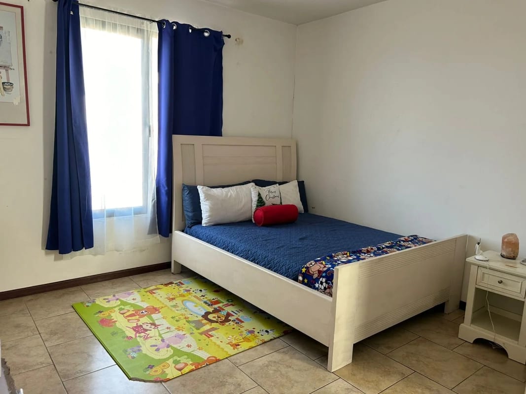 BONITA CASA EN RENTA EN LAZOS DE FRAIJANES CAES — Casa en Alquiler en Lazos de Fraijanes, Carretera a El Salvador, Guatemala, Ciudad — foto 4 de 11