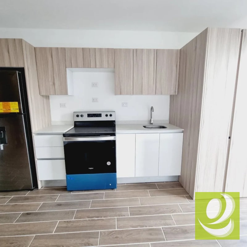 APARTAMENTO EN VENTA ZONA 14 - 8