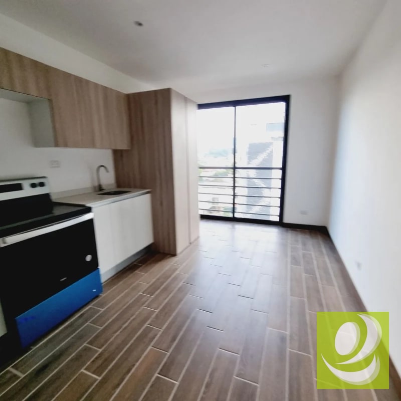 APARTAMENTO EN VENTA ZONA 14 - 7