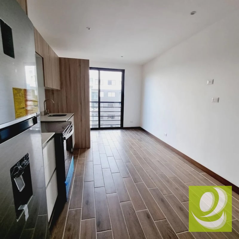 APARTAMENTO EN VENTA ZONA 14 - 6