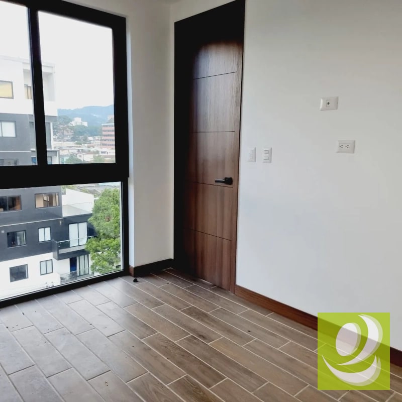 APARTAMENTO EN VENTA ZONA 14 - 3