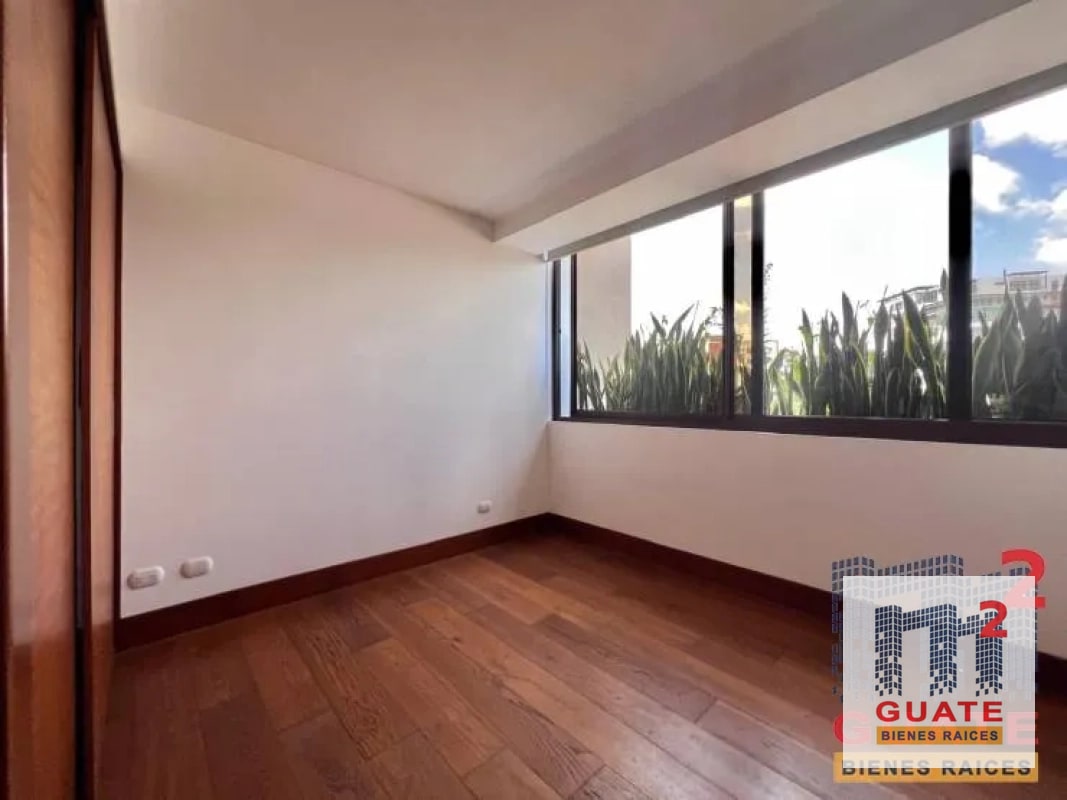 Apartamento en Venta, Zona 15 - 11