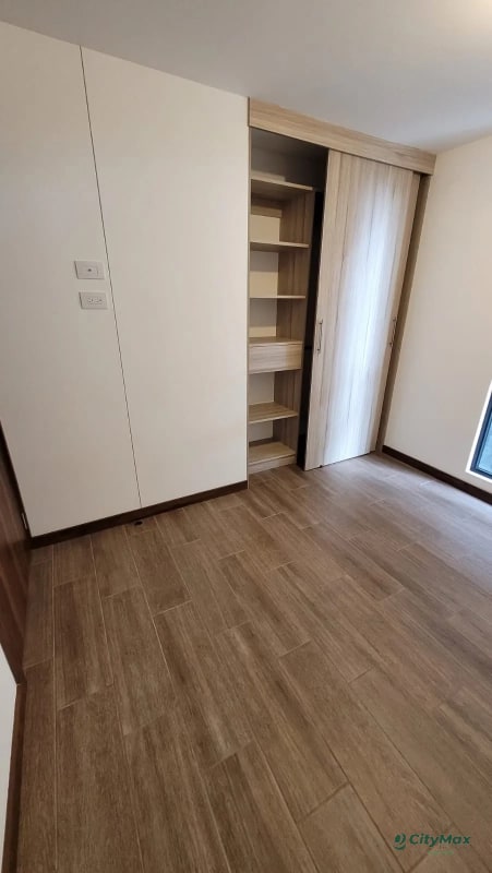 En renta apartamento en la Zona 13 Avenida las Americas — Apartamento en Venta en Zona 13, Guatemala, Ciudad — foto 4 de 8