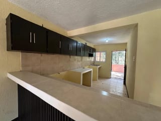 CASA EN VENTA EN FRAIJANES, DENTRO DE GARITA, KM 27 — Casa en Venta en Carretera a El Salvador, Guatemala, Ciudad — miniatura 9 de 12