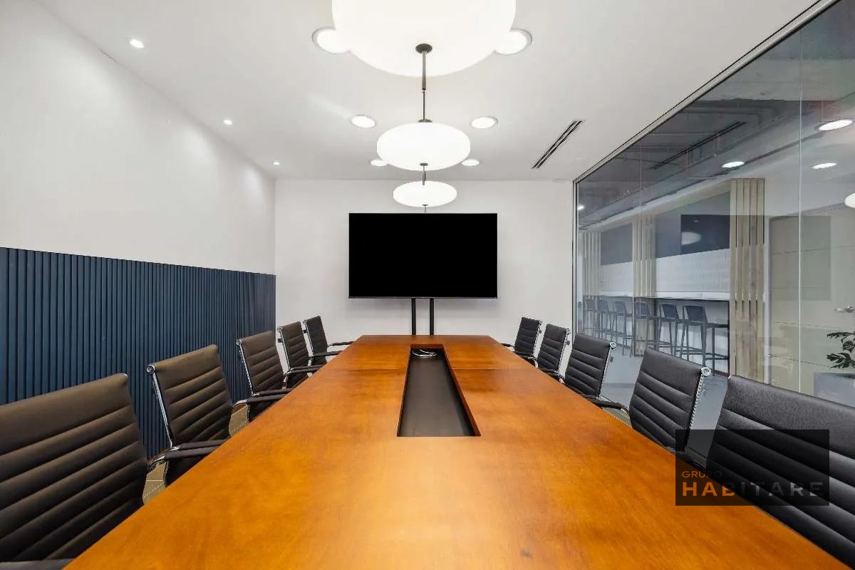Oficina amueblada en zona 10 para hasta 5 personas + 500 m² de areas comunes. - 9
