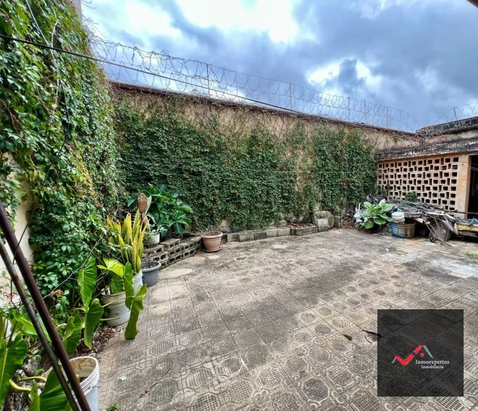 CASA EN VENTA ZONA 1 SOBRE 7MA AVENIDA - 9