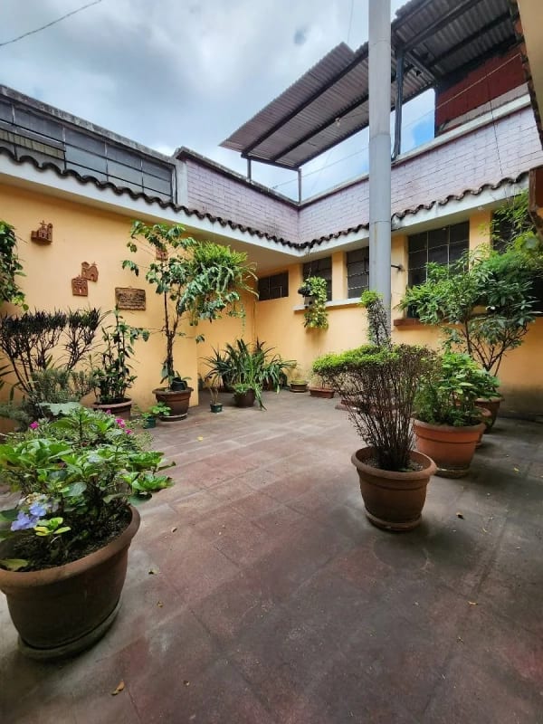 Propiedad Estratégica Z.5: Casa de 3 niveles en Sector en Crecimiento — Casa en Venta en Casa Asunción, Zona 5, Guatemala, Ciudad — foto 7 de 17