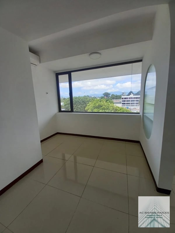 Venta Clínica médica en Salu Centro zona 9 - 6