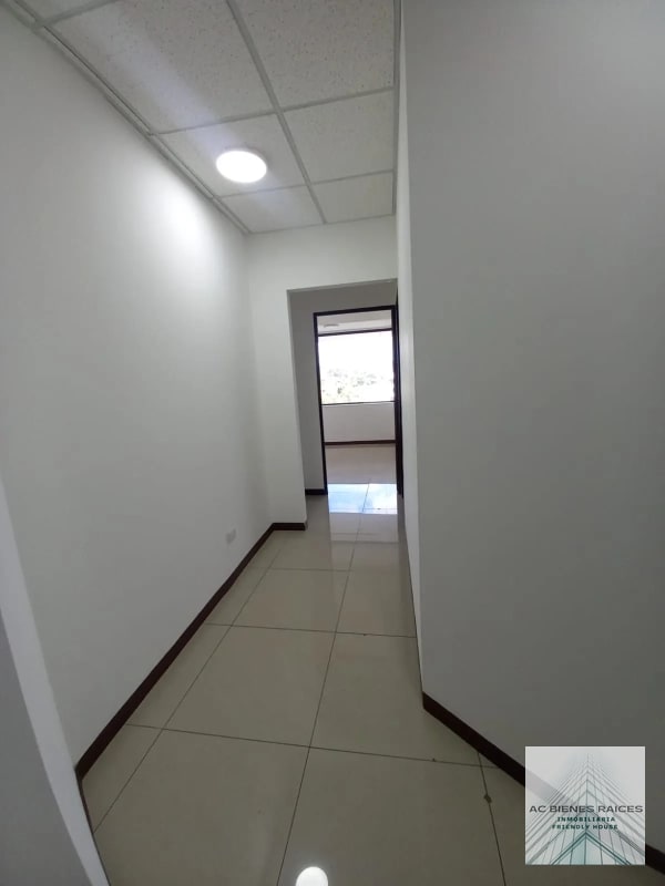 Venta Clínica médica en Salu Centro zona 9 - 3