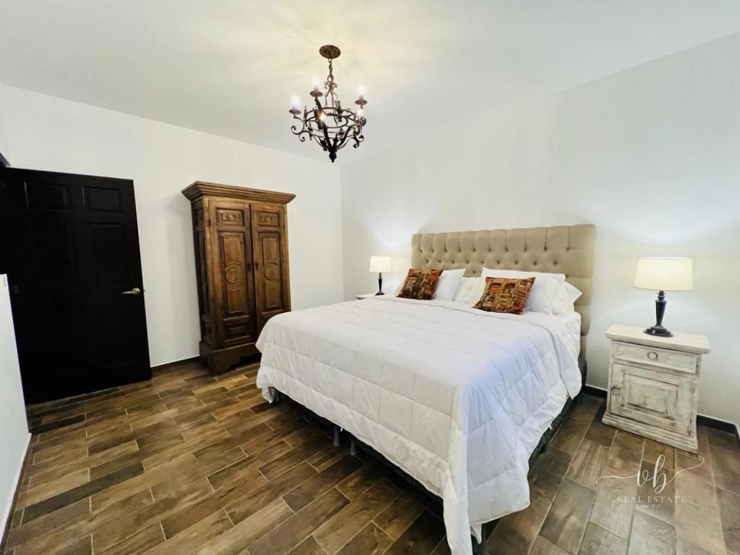Casa en venta(amueblada) - Casco del Cerro - Antigua Guatemala - 3