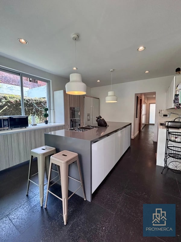 Hermosa casa en venta, condominio Las Luces, Km 13.5 Carretera a El Salvador - 9