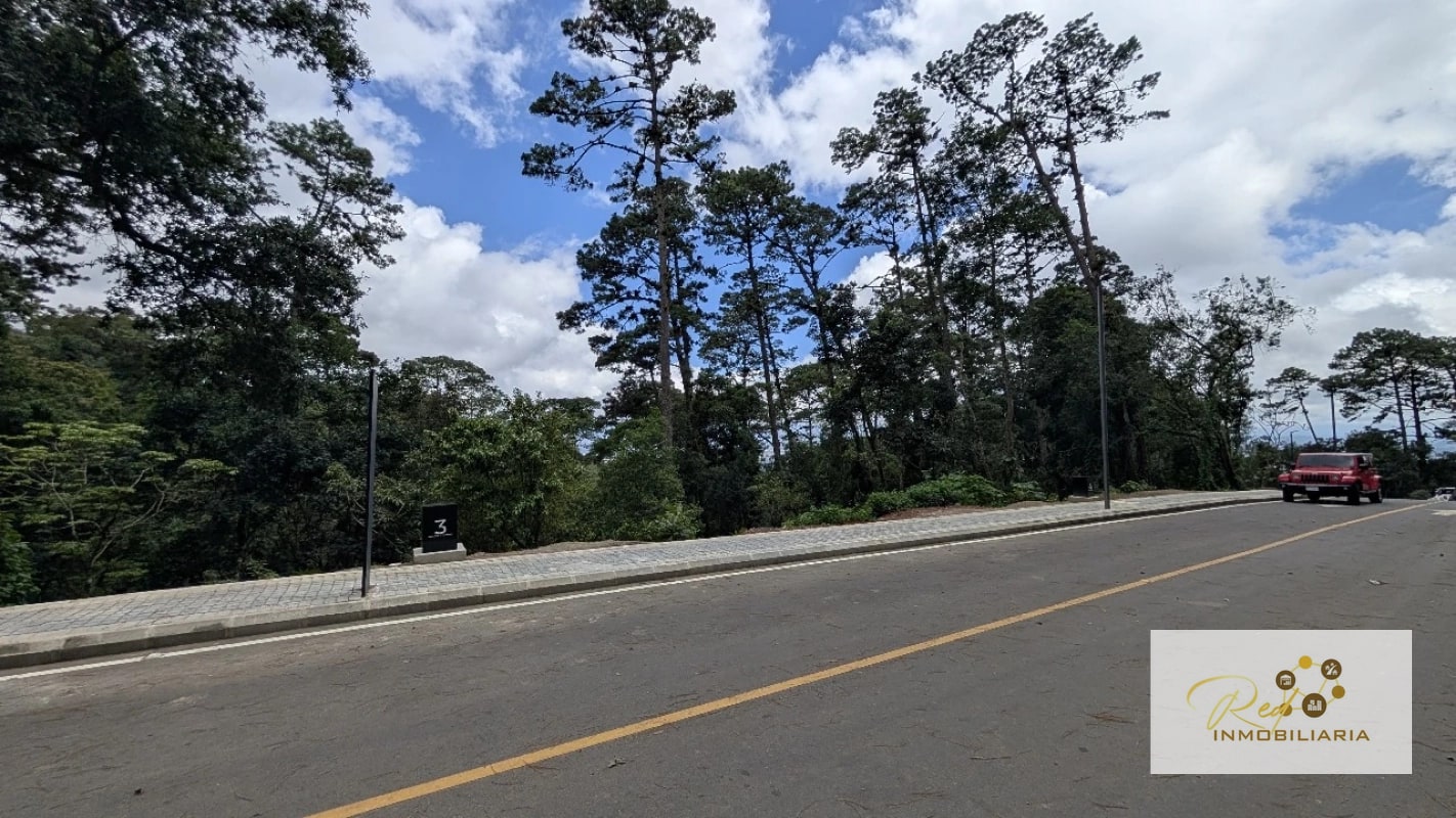 VENTA DE TERRENO PREMIUM LUCENTA DENTRO DE LEGADO DEL BOSQUE - 2
