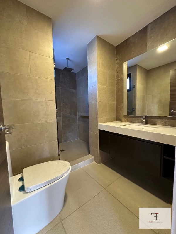 Vendo casa para estrenar en zona 15 Vista Hermosa 1 - 5