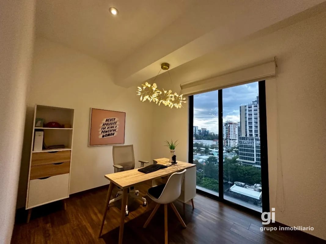 3 dormitorios, cuarto de servicio y sala familiar! — Apartamento en Venta en Zona 10, Guatemala, Ciudad — foto 10 de 14