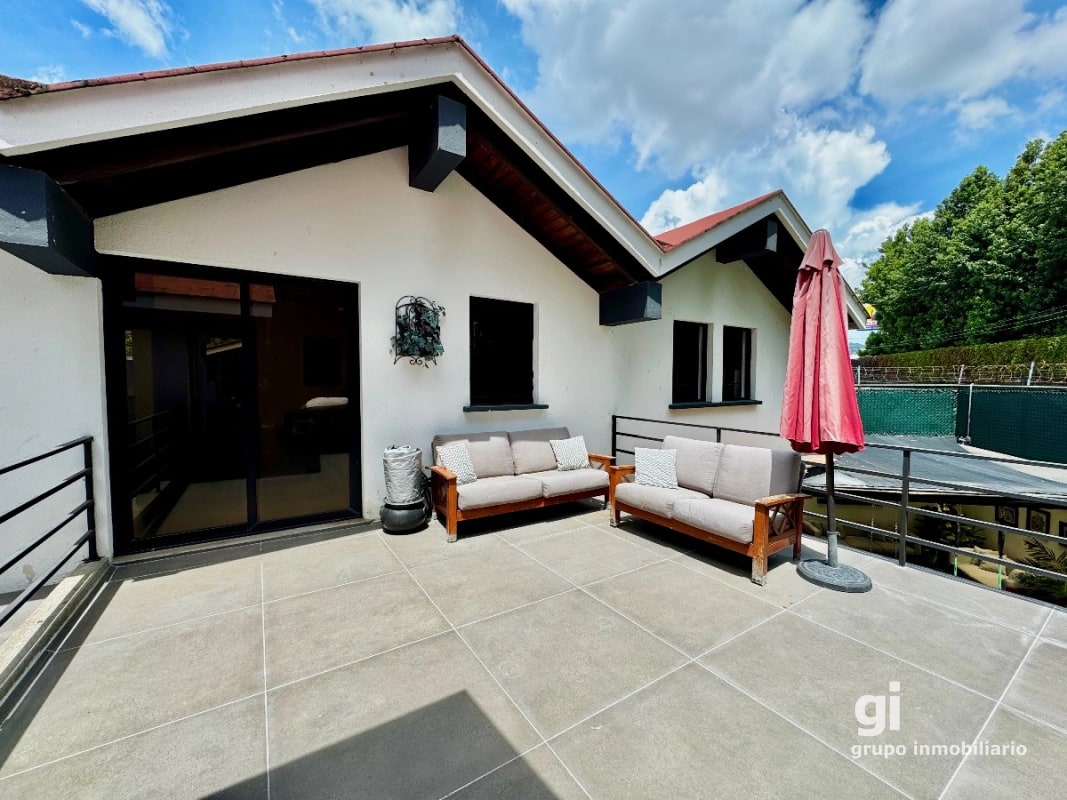 Casa exclusiva en alquiler en zona 10 – Ideal para embajada, family office u oficina privada de alto nivel - 5