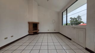 Casa en renta en Carretera a El Salvador km 14 — Casa en Alquiler en km 11-15, Carretera a El Salvador, Guatemala, Ciudad — miniatura 2 de 16